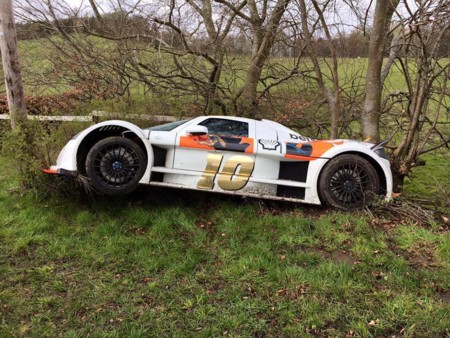 Dolorpasión™: este Gumpert Apollo es el primer herido en combate de la Gumball 3000