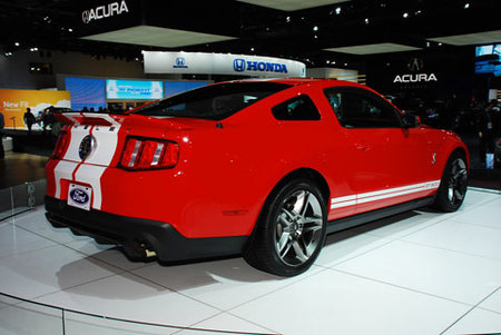 2010 Shelby Mustang GT500 en el Salon de Detroit