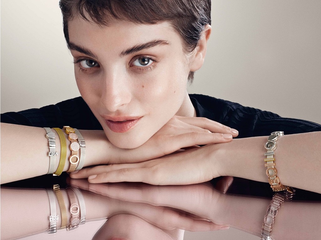 Pandora Reflexions cambia de look sus pulseras personalizables: así son ahora los charms 