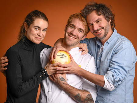 El Equipo Del Restaurante Madrileno Los 33 Sara Aznar El Chef Oswi Gonzalez Y Nacho Ventosa