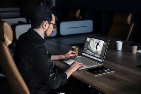 Acer Swift Edge 14 Ai Sfe14 151 T Lifestyle 04