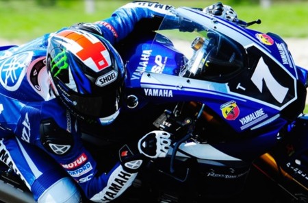 Bradley Smith no tiene el fémur fracturado, pero es baja para las 8 horas de Oschersleben