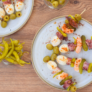 Brochetas de pulpo: un aperitivo sencillo y resultón para triunfar en cualquier picoteo