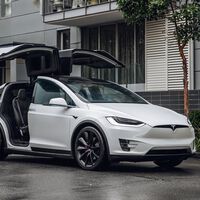 Los dueños de autos  Tesla dicen sufrir cada vez más de ataques y actitudes agresivas en el camino