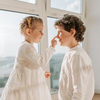 Así influye la crianza con apego en el comportamiento de los niños 