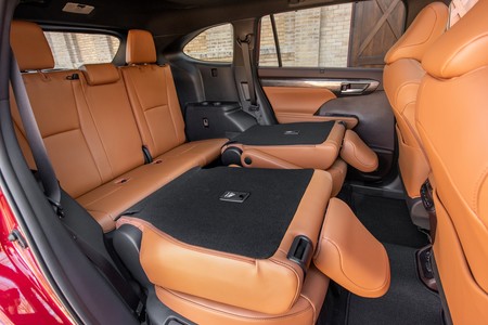 Toyota Highlander 2021 009