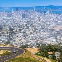 "Trabajamos siete días a la semana en la oficina": las tech de Silicon Valley exigen jornadas laborales como las que China dejó atrás