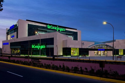 El Corte Inglés liquida la colección Tommy Hilfiger en su outlet