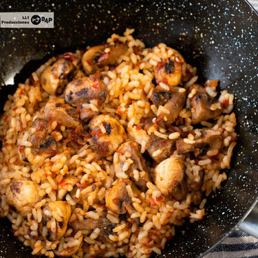 No es un risotto, pero es una fórmula perfecta para hacer arroz con champiñones y triunfar sin gastar 