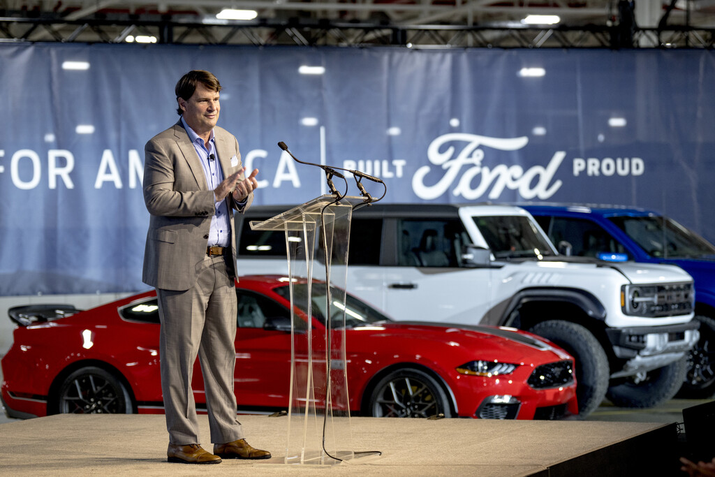 "Esta es una amenaza existencial": el último viaje a China del CEO de Ford ha encendido todas las alarmas 