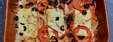 Queso feta al horno con tomate, receta fácil de queso para el aperitivo