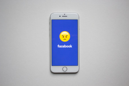 Sin piedad: Apple apunta al corazón de Facebook con macOS Mojave por su recopilación de datos
