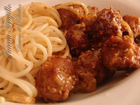 Albóndigas a la mostaza con espaguetis. Receta