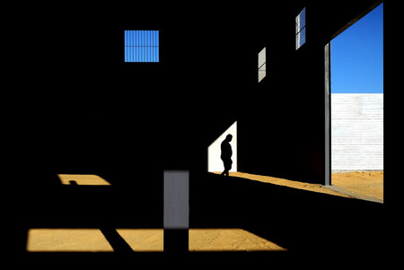 ‘Deconstrucción’, cuando la fotografía se convierte en un puzzle visual gracias a la geometría y la perspectiva, por Antonio Ojeda