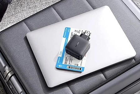 Anker マルチ充電器