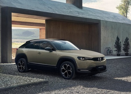 El Mazda MX-30 e-Skyactive R-EV marca el regreso del motor rotativo a Mazda, pero como extensor de rango en un PHEV en serie