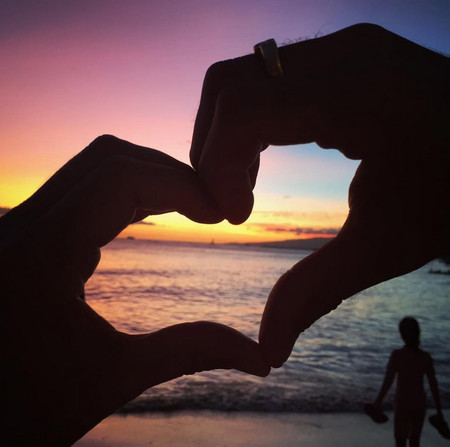 La luna de miel en Barcelona y Hawaii de Tom Daley y Dustin Lance Black: así de bien se lo pasan los tortolitos