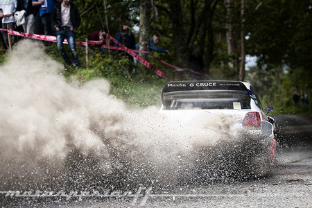 Amador Vidal sorprende y triunfa en el Rally Concello de Curtis 
