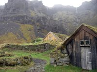 Las casas con tejados de turba de Núpsstaður en Islandia