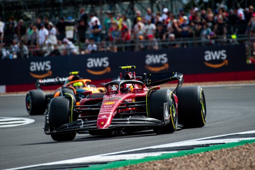 ¡Es leyenda! Carlos Sainz entra en el Olimpo de la Fórmula 1 reinando sobre el caos de Silverstone