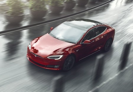 Un Tesla Model S Plaid intentará hacer trizas el récord del Taycan en octubre