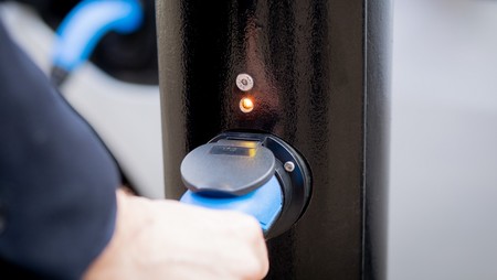 Ubitricity App Ev Charging Lamppost 1