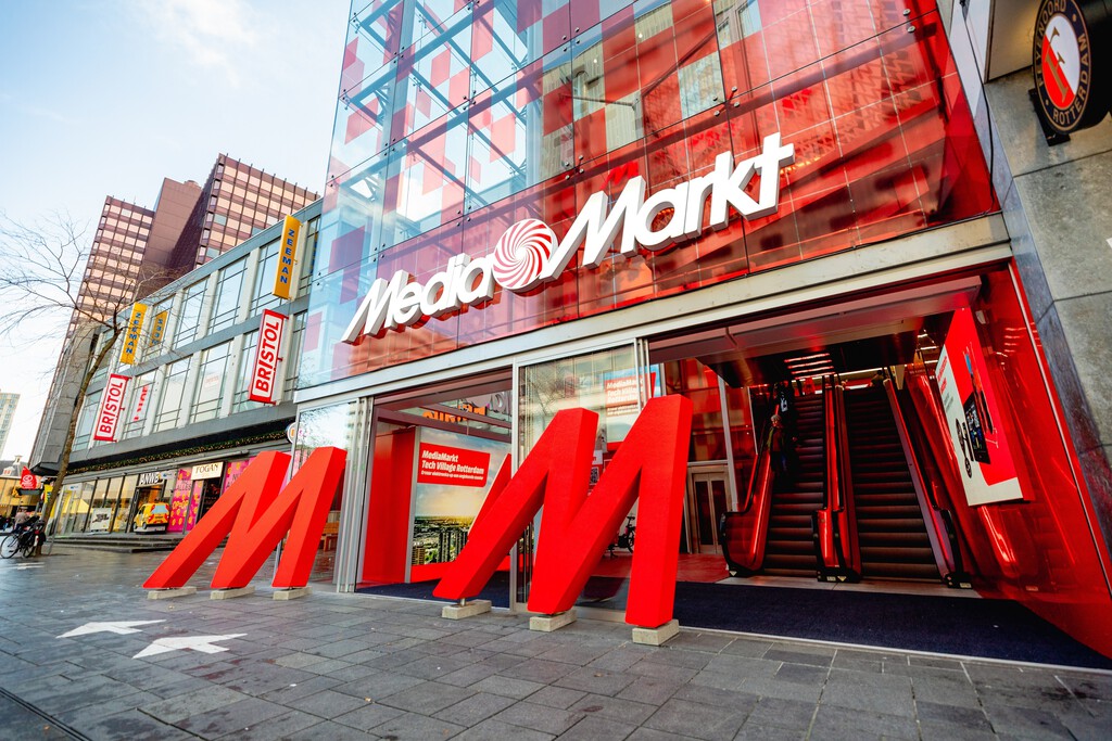 Como el Black Friday, pero en junio: MediaMarkt arranca su Red Friday con una tonelada de ofertas en tecnología