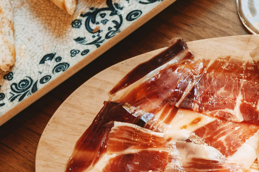 Esta paleta de bellota 100% ibérica elevará hasta el aperitivo más sencillo y está en oferta en El Corte Inglés