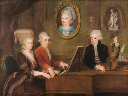 Mozart Family Croce