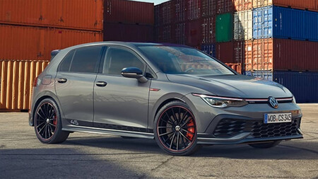 ¡Filtrado! El Volkswagen Golf GTI Edition 45 se deja ver en estas imágenes extraoficiales