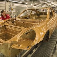 Mira en este vídeo cómo todavía queda algo de artesanía en la fabricación del 911 Turbo más potente jamás creado