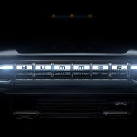 Es oficial: vuelve el Hummer, el rey de todos los excesos, y lo hace ahora como una pick-up eléctrica