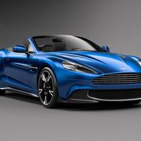 El Aston Martin Vanquish S pierde el toldo y nos presenta su lado más sexy con su versión Volante