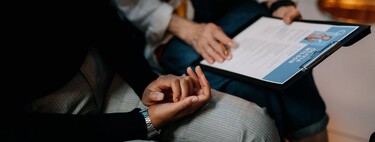 La lista de verbos de Harvard que debes incluir en el currículum si quieres que te contraten 