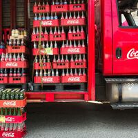 México subió el impuesto a refrescos y el mayor golpe no fue para Coca-Cola, sino para las tienditas 