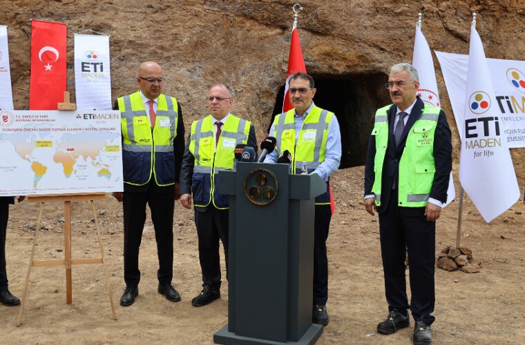 Turquía acaba de descubrir la segunda mayor reserva de tierras raras del mundo. Y eso lo cambia todo