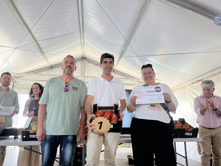 Primer Premio Del Concurso Cata Subasta Del Tomate Huevo Toro