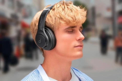 Soundcore Q20i
