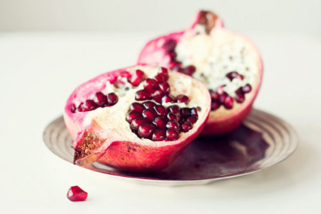 Época de granadas: una buena forma de sumar vitaminas y minerales a la dieta