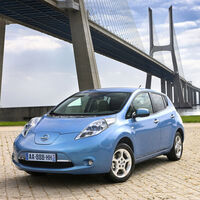 El padre del primer coche eléctrico que triunfó cree que "los coches híbridos son un camino al infierno", pero el Toyota Prius "les estaba pateando el culo"