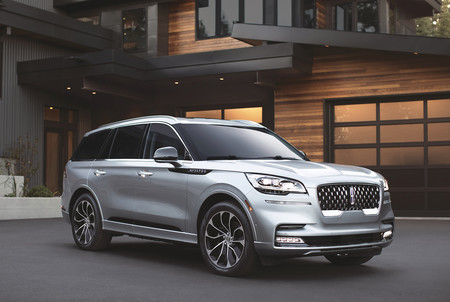 El Lincoln Aviator Grand Touring, la versión PHEV de casi 500 hp, ya tiene precio en México
