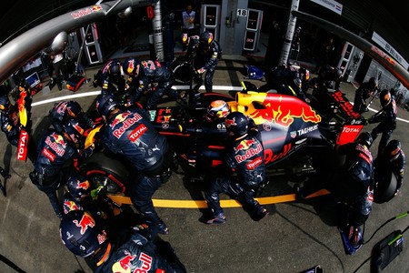 ¿Cómo llegó la Fórmula 1 a hacer pit stops de menos de dos segundos?