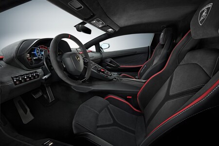 Lamborghini Aventador LP780-4 Ultimae 9