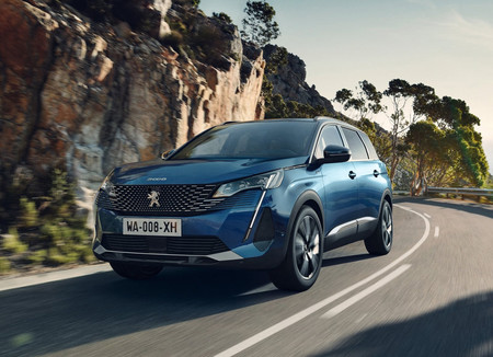 El Peugeot 5008 2021 también se pone al día: tecnología y refinamiento para siete pasajeros