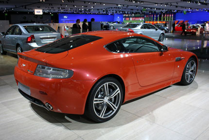 Aston Martin V8 Vantage N400