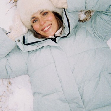 Decathlon rebaja el abrigo acolchado color aguamarina que aguanta cualquier temporal con estilo por menos de 50 euros