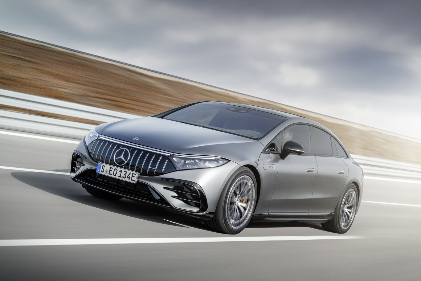 El Mercedes-AMG EQS 53 es el primer AMG eléctrico: un supersedán de hasta 761 hp