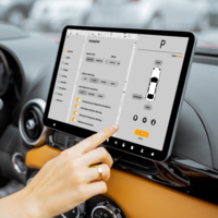 ¿Adiós a las pantallas táctiles en carros? Euro NCAP plantea cambios radicales 