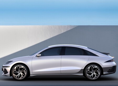 Hyundai Ioniq 6 2023 1600 03