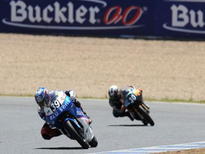 Salom, Carmelo Morales y Ángel Rodríguez vencen en la tercera prueba del CEV de Jerez